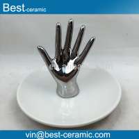 Wholesale home decoration silver galzed hand shaped ceramic ring holder