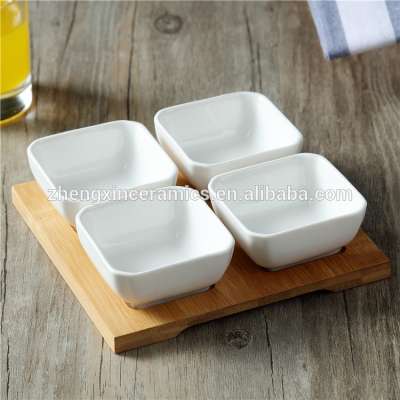 A set 4 pcs eco-friendly ceramic snack plate with bamboo tray